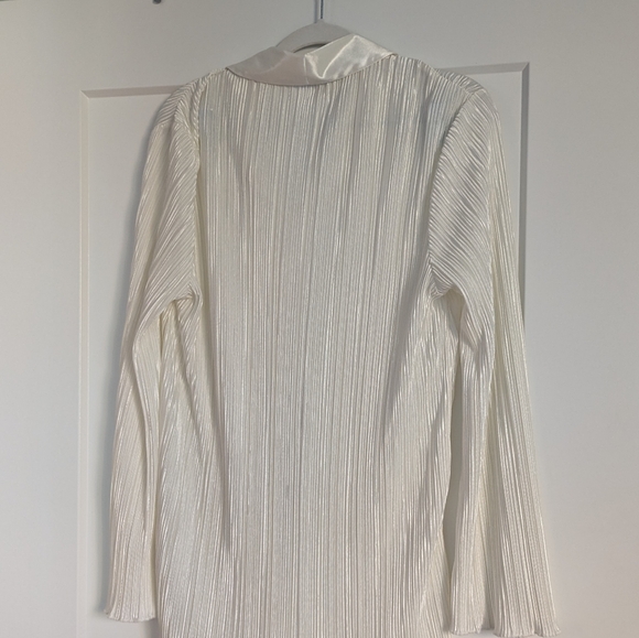 Plisse Shirt + Shorts Set (Bridal Set) - Picture 11 of 13